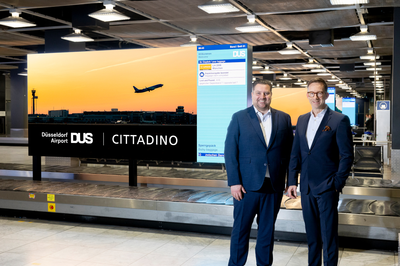 Christian Krämer von Cittadino mit Lars Redeligx vom Düsseldorfer Flughafen (Foto: Flughafen Düsseldorf/Andreas Wiese) Christian Krämer von Cittadino mit Lars Redeligx vom Düsseldorfer Flughafen (Foto: Flughafen Düsseldorf/Andreas Wiese)