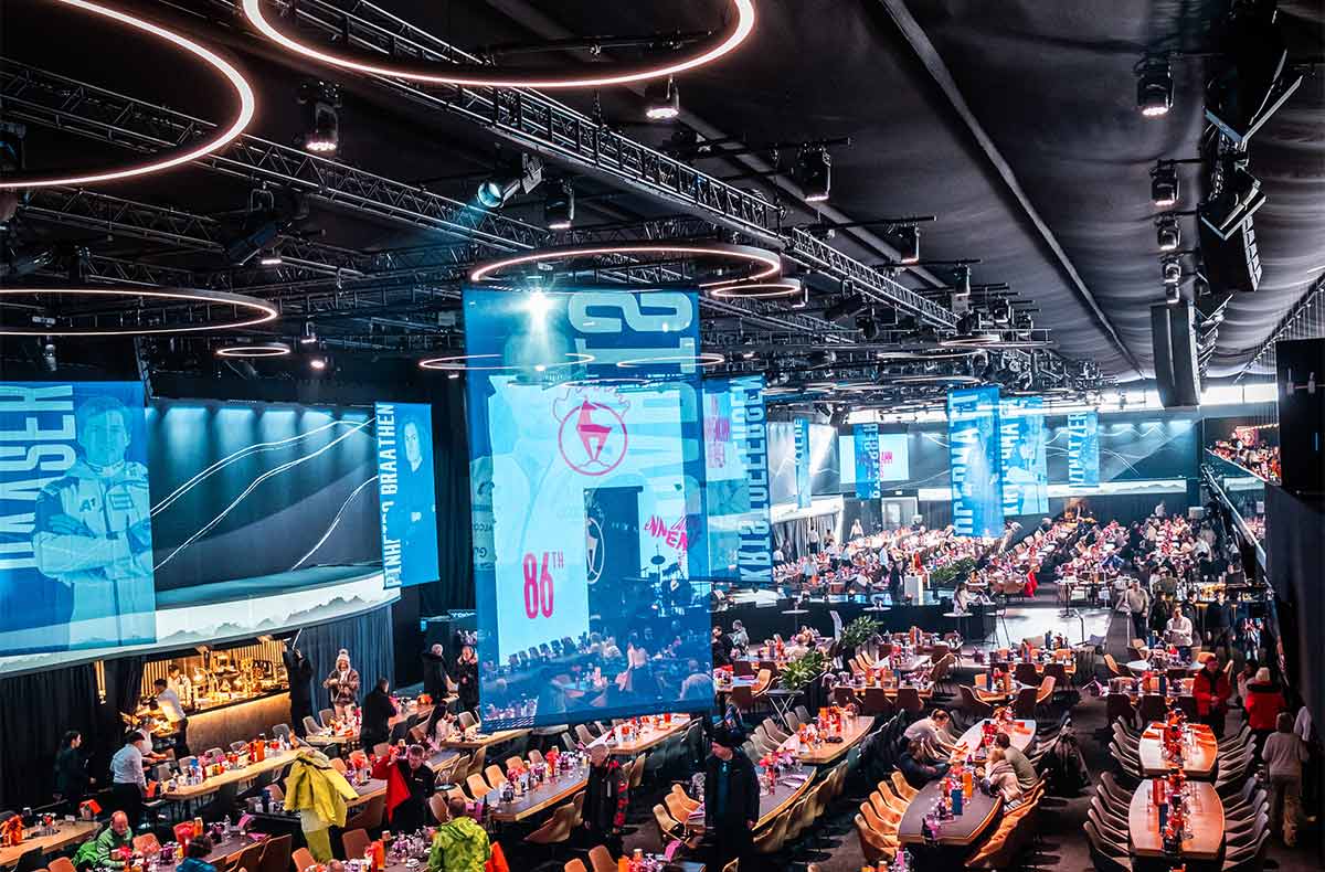 Trilux mit neuem Lichtkonzept für den Kitz-Race-Club 2.0 (Fotos: Trilux) Trilux mit neuem Lichtkonzept für den Kitz-Race-Club 2.0 (Fotos: Trilux)