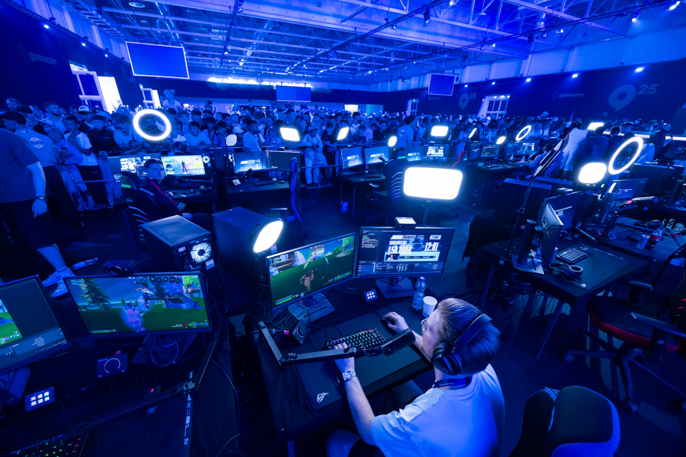 Die gamescom lan in Köln (Foto: Koelnmesse/Hanne Engwald) Die gamescom lan in Köln (Foto: Koelnmesse/Hanne Engwald)