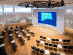 Samsung, Sonus und Peerless-AV realisieren LED-Wand im LBBW-Forum Das neue LBBW-Forum (Foto: LBBW/Johannes-Wosilat)