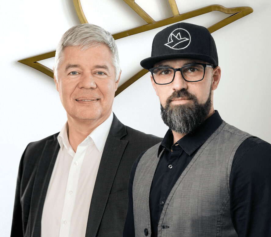Gunther Schunk und Tim Bartl (von links, Foto: K. Heyer/Studioline Photography/Composing A. Weißenberger) Gunther Schunk und Tim Bartl (von links, Foto: K. Heyer/Studioline Photography/Composing A. Weißenberger)
