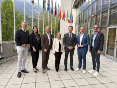Geschäftsführer Mayerhofer verlässt Congress Messe Innsbruck Aufsichtsratsvorsitzender Andreas Perger, WK-Tirol Präsidentin Barbara Thaler, Bürgermeister Johannes Anzengruber, GF Astrid Kirchbichler, GF Hansjörg Stern, Landesrat Mario Gerber und Innsbruck Tourismus Obmann Peter Paul Mölk (von links, Foto: Congress Messe Innsbruck)