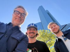 Indianapolis Colts setzen im DACH-Raum weiterhin auf Sidelines Olaf Markhoff, Ben Guerrero und Sebastian Clarysse (von links, Foto: Sidelines Agency)