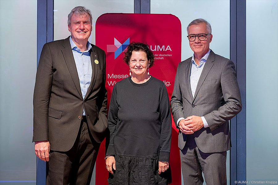 Peter Ottmann, Heike Jordan und Uwe Fischer (von links, Foto: AUMA/Christian Kruppa) Peter Ottmann, Heike Jordan und Uwe Fischer (von links, Foto: AUMA/Christian Kruppa)