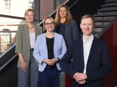 visitBerlin hat seine Kommunikation neu aufgestellt Miranda Meier, Susanne Schreiber, Katharina Zierenberg und Tobias Maul (von links, Foto: visitBerlin/Marco Armborst)