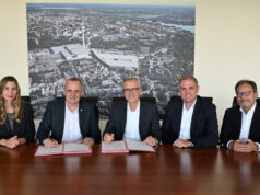 Intergeo kommt in ungeraden Jahren zur Hamburg Messe Mareike Windorf, Rudolf Staiger, Uwe Fischer, Christian Hesse und Ulas Boyaci (von links, Foto: Hamburg Messe und Congress/Michael Zapf)