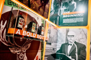 Immersive Jägermeister-Markenfläche im Frankfurter Flughafen (Fotos: Mast-Jägermeister)