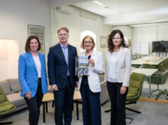 20 Jahre Convention Bureau Niederösterreich Maria-Luise Fröch (Convention Bureau Niederösterreich), Michael Duscher (Geschäftsführer der Niederösterreich Werbung), Landeshauptfrau Johanna Mikl-Leitner, Edith Mader (Leiterin des Convention Bureau Niederösterreich) (von links, Foto: NLK Burchhart)