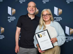 German Brand Award für Markenauftritt der Interzoo Patrick Jacobi von Lekkerwerken mit Janine Eisenhauer von WZF (Foto: German Design Council)