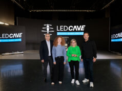 Studio Babelsberg eröffnet zwei neue Hightech-Studios Jörg Bachmaier (CEO Studio Babelsberg), Katja Köstler (Studioleiterin LEDcave), Ministerin Martina Klement und Eike Wolf (Leitung Studiobetrieb Studio Babelsberg) (von links, Foto: Sebastian Gabsch for Studio Babelsberg)