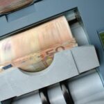 philippedelavie-bank-1326356_640
