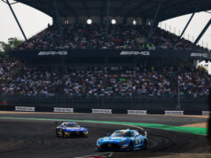 Mercedes-AMG Motorsport bleibt Nürburgring-Partner AMG Tribüne (Foto: Mercedes-Benz)