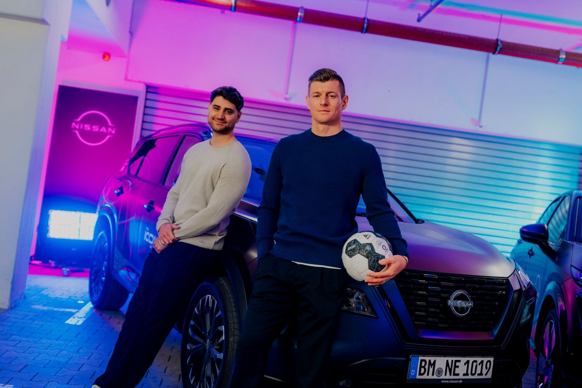 Icon League--Gründer Elias Nerlich und Toni Kroos (von links, Foto: Nissan) Icon League--Gründer Elias Nerlich und Toni Kroos (von links, Foto: Nissan)