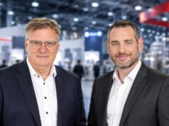 Neuer Rahmenvertrag: Scan2Lead für Achema-Aussteller verfügbar Gunnar Heinrich und Dr. Björn Mathes (von links, Foto: adventics)